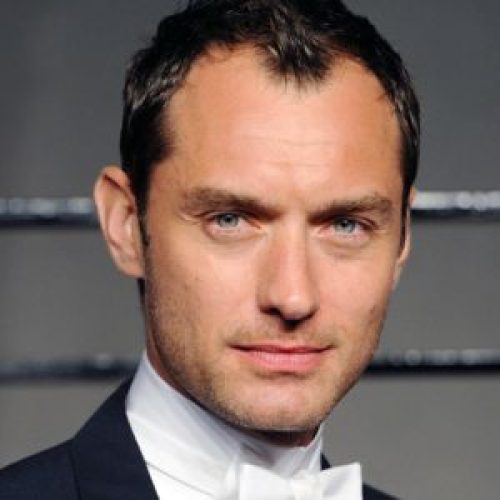 JUDE LAW FARÁ O PAPEL DO ICÔNICO BRUXO ALBUS DUMBLEDORE NO PRÓXIMO FILME DA SÉRIE ANIMAIS FANTÁSTICOS