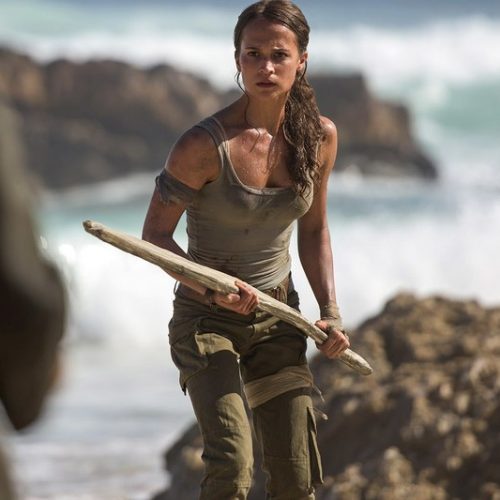 LARA CROFT LUTA POR SOBREVIVÊNCIA EM NOVO CARTAZ DO FILME ‘TOMB RAIDER: A ORIGEM’